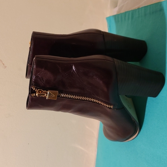 Michael Kors Margaret booties Size 6M - Picture 2 of 7